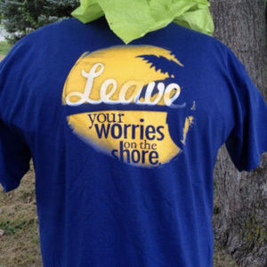 Summer No Shoes No Worries Beach Graphic T-Shirt